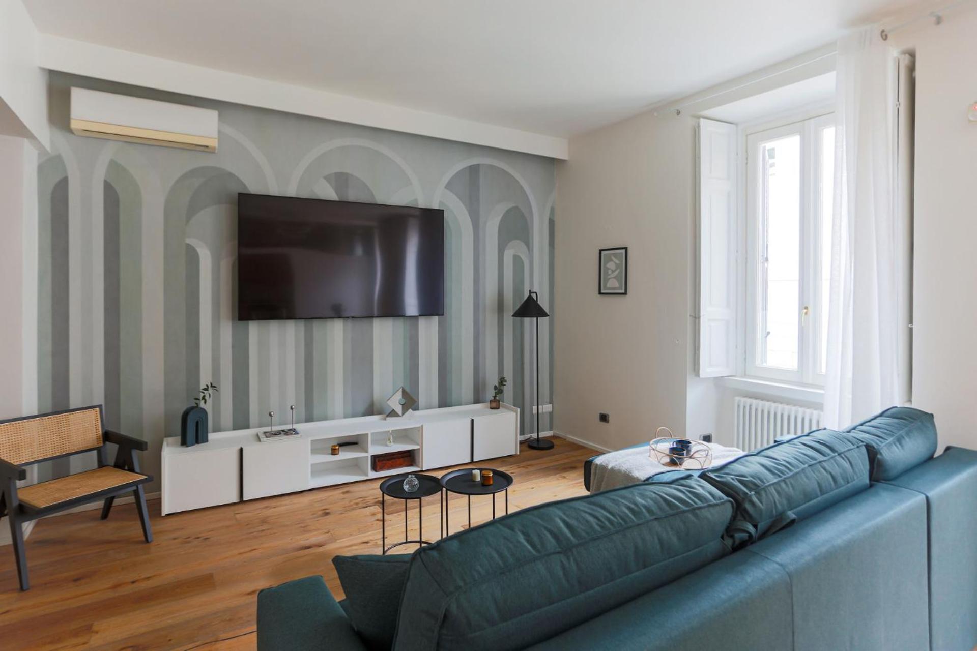 The Rent - Spacious Three-bedroom In The Heart Of * Mailand