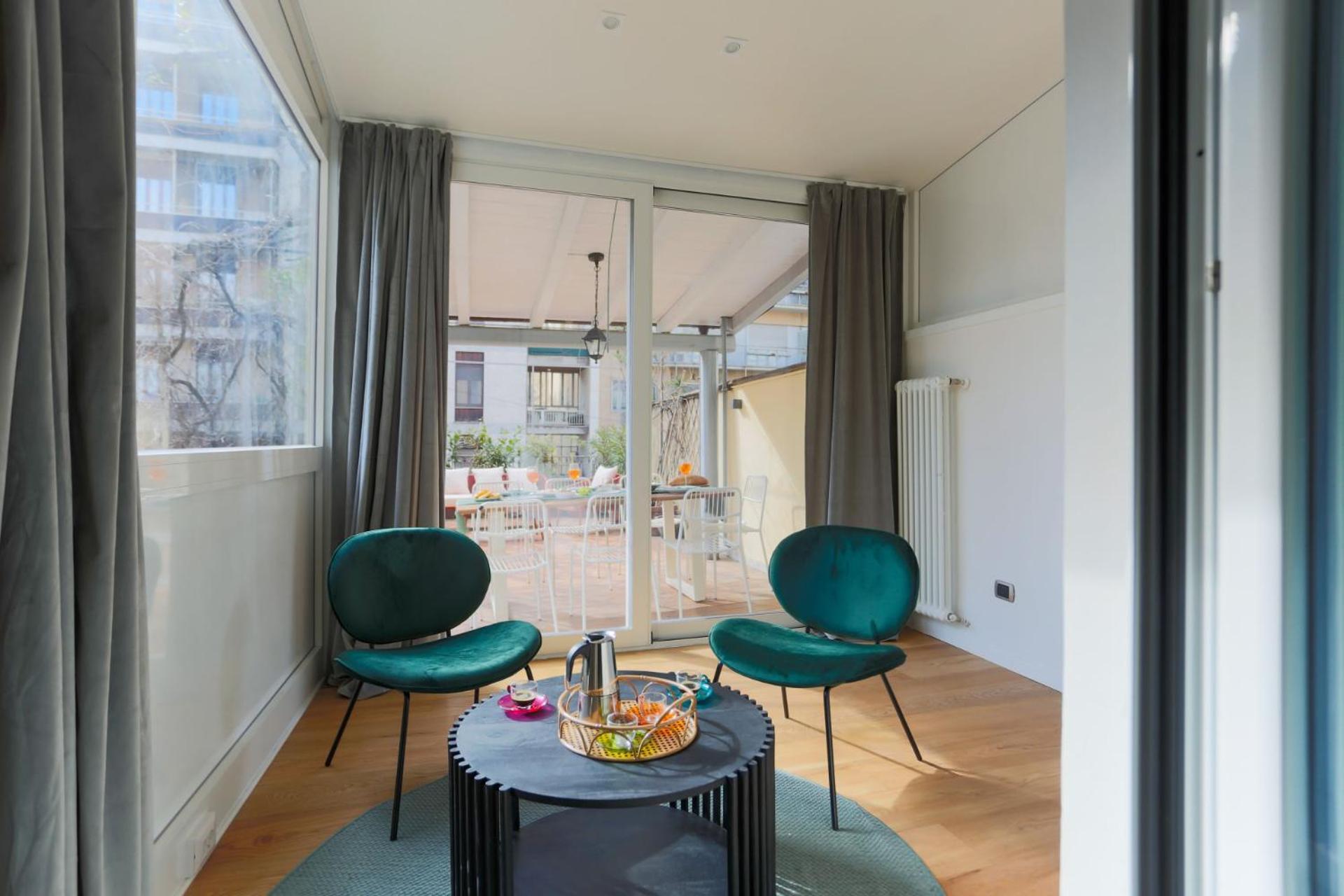 The Rent - Spacious Three-bedroom In The Heart Of Mailand