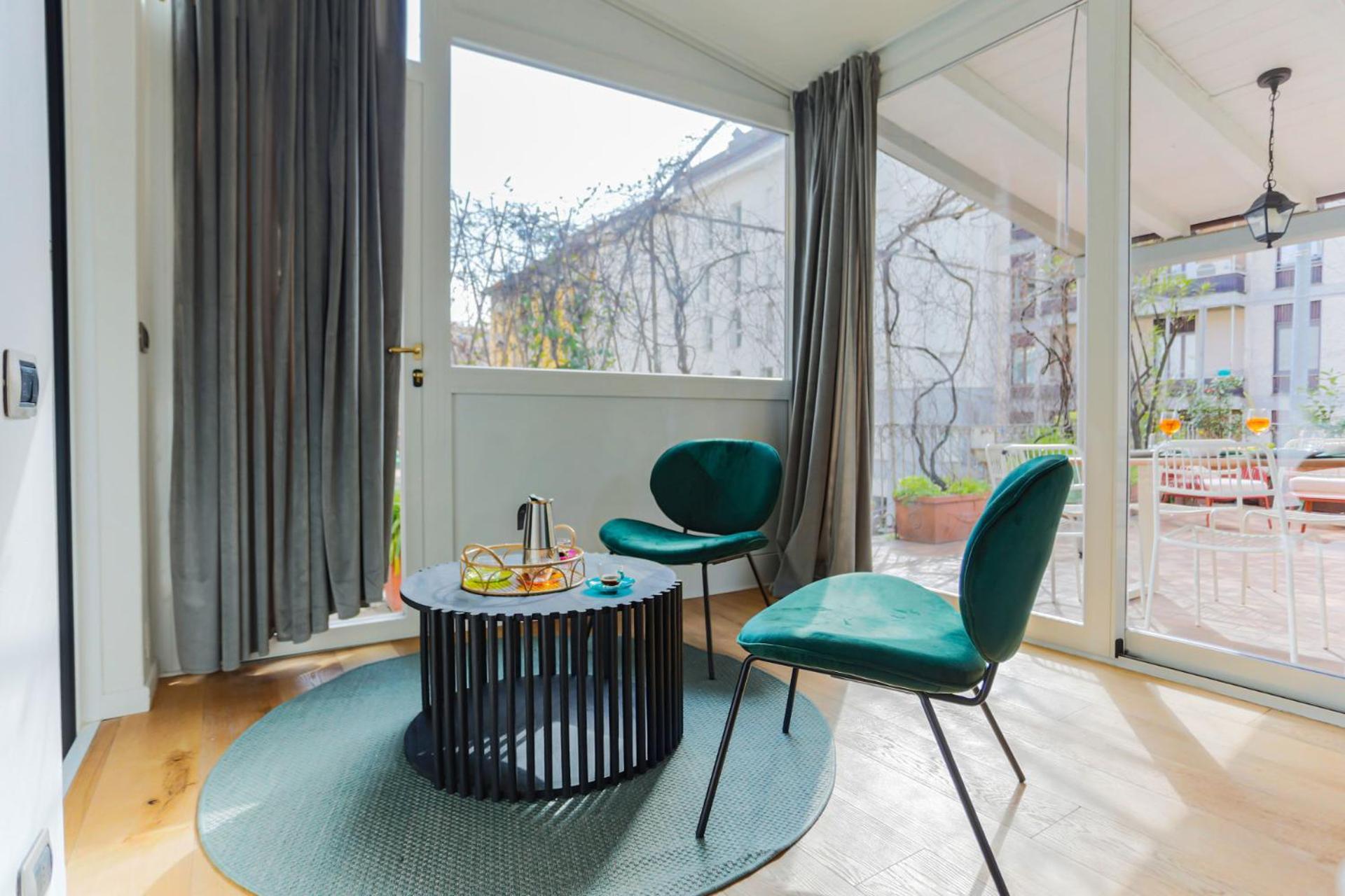 Apartment The Rent - Spacious Three-bedroom In The Heart Of