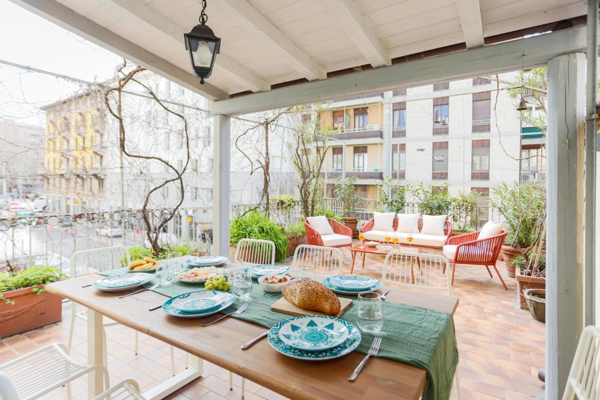 Apartment The Rent - Spacious Three-bedroom In The Heart Of